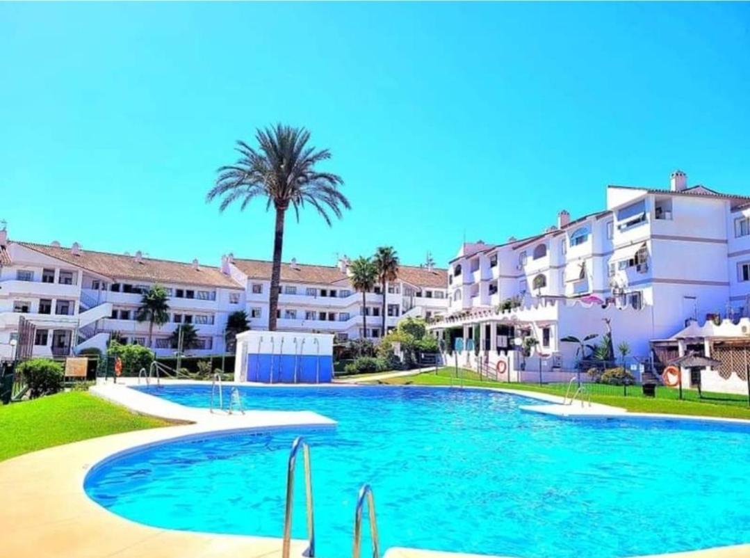 Apartamento En Mijas Con Terraza, Capacidad Para 5 Personas Con Piscina De Temporada مالقة المظهر الخارجي الصورة